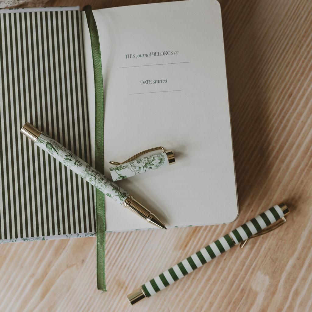 Exhibit 005: Investigator's Metal Pen Set - Green