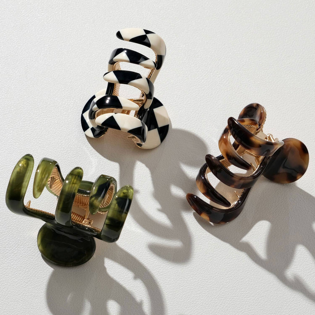 Exhibit 007: Vintage-Inspired Small Claw Clip